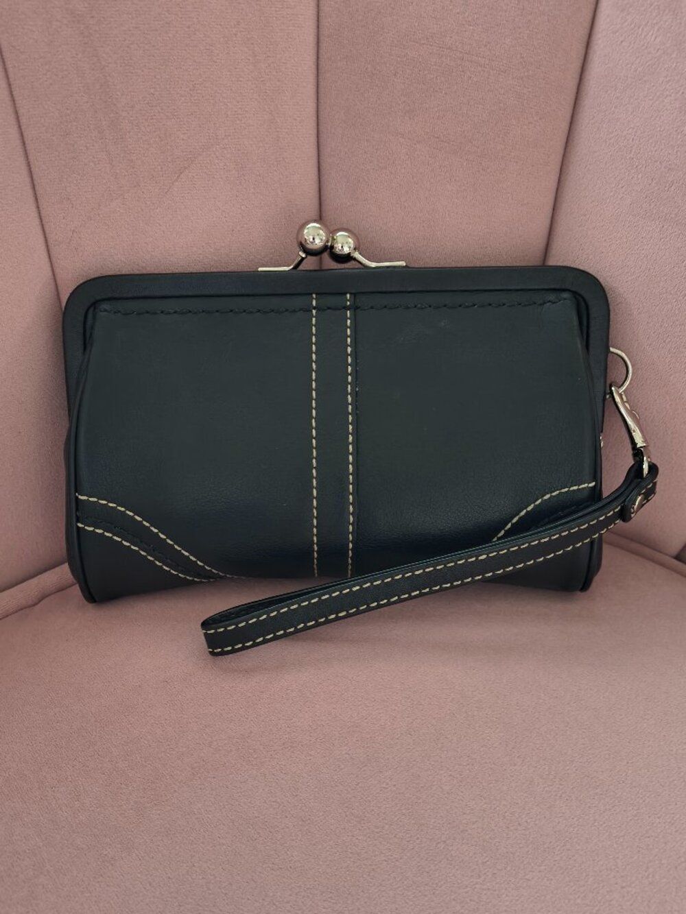 Coach Y2K Soho Kisslock Wristlet silver/black w/contrast stitching